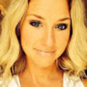 Meet your Posher, Leeann